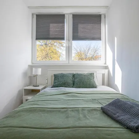 Apartman Flower Check In 24h