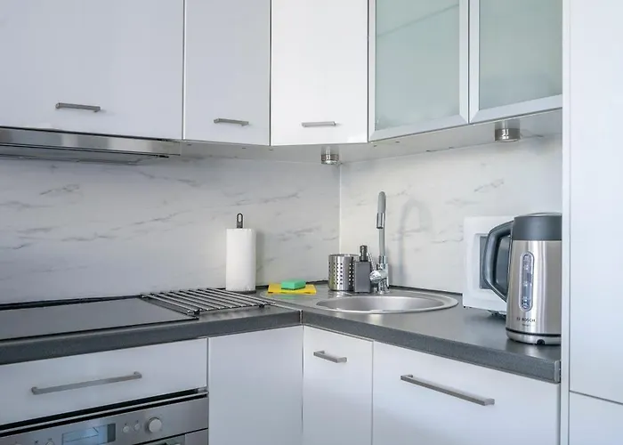 Flower Check In 24h Apartman