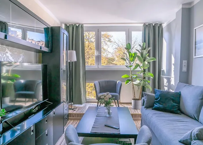 Apartman Flower Check In 24h