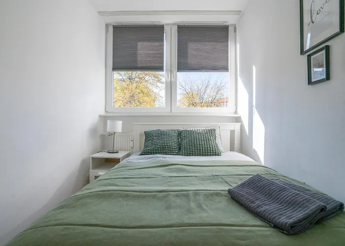 Apartman Flower Check In 24h