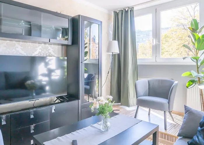 Flower Check In 24h Apartman *