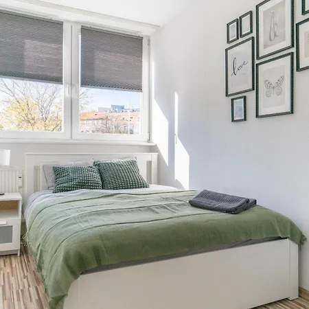 Flower Check In 24h 아파트 *