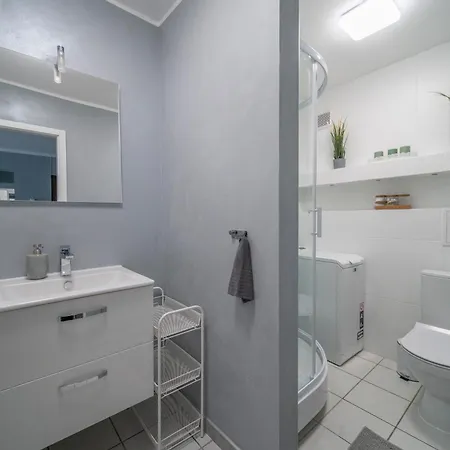 Flower Check In 24h Διαμέρισμα Βρότσλαβ