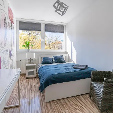 Flower Check In 24h 브로츠와프